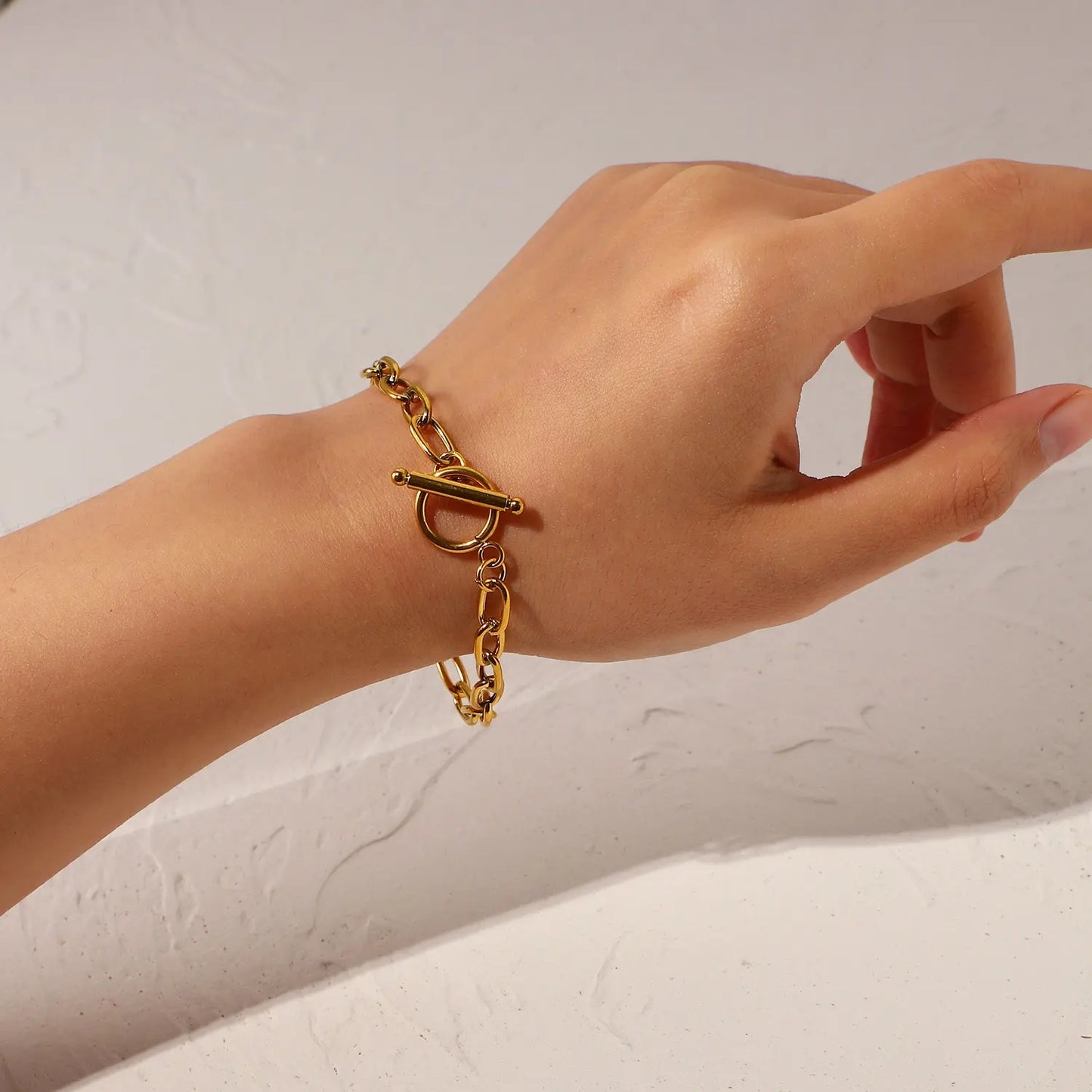 BRAZALETE  LUNA- CADENA-ORO